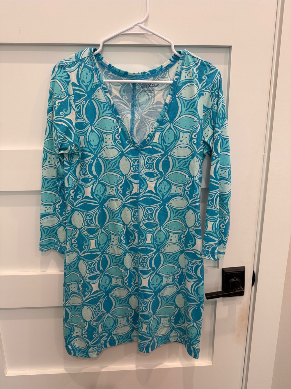 Lilly Pulitzer Aqua and Teal Patterned V-Neck Dress